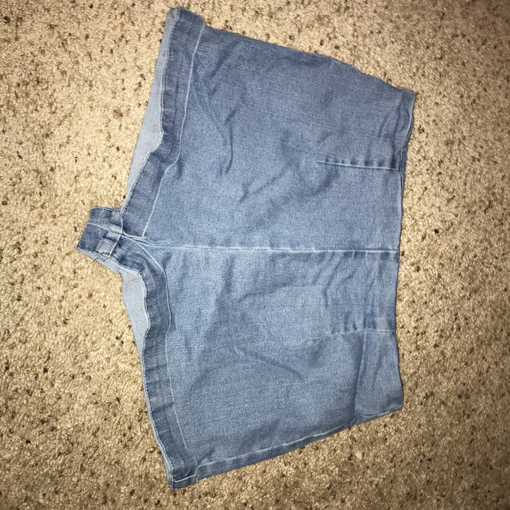 High Waisted Shorts- Size Large